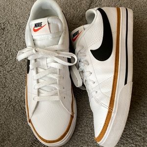 Women’s Nike Court Legacy size 9.5 sneakers